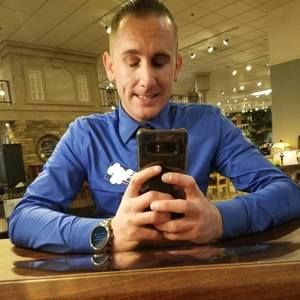 Meet your Posher, Adam